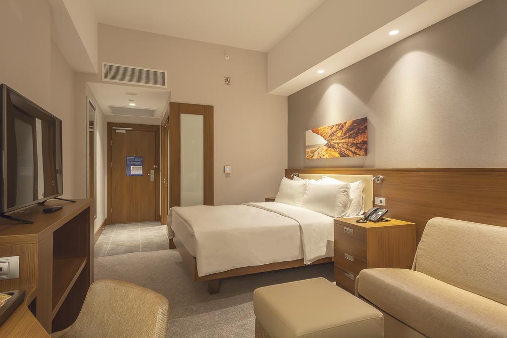 Hotel Hampton By Hilton Kocaeli Symbol Zewnętrze zdjęcie